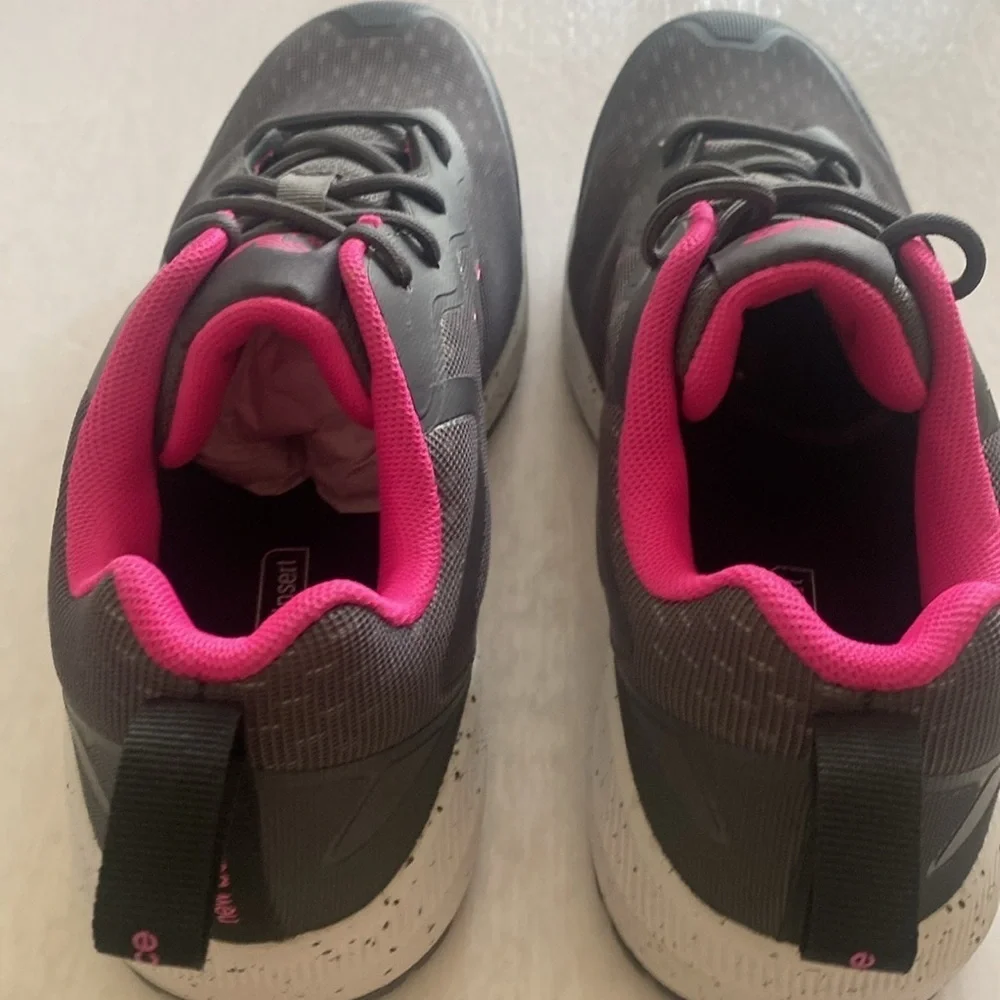 New Balance Logic Comp Toe EH PR SR Women's Gray and Pink Safety Shoes Size 7.5